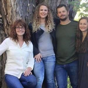 Meet your Posher, Heidi